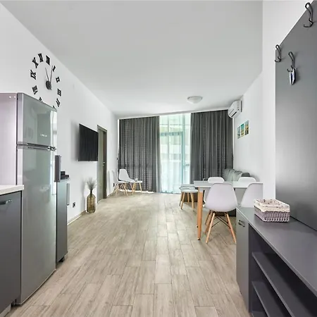 Paradise 2bd In Del Sol *
